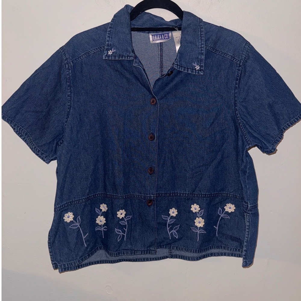 Erika & Co Vintage Denim Floral Embroidered Short Sleeve Button Up Shirt XL